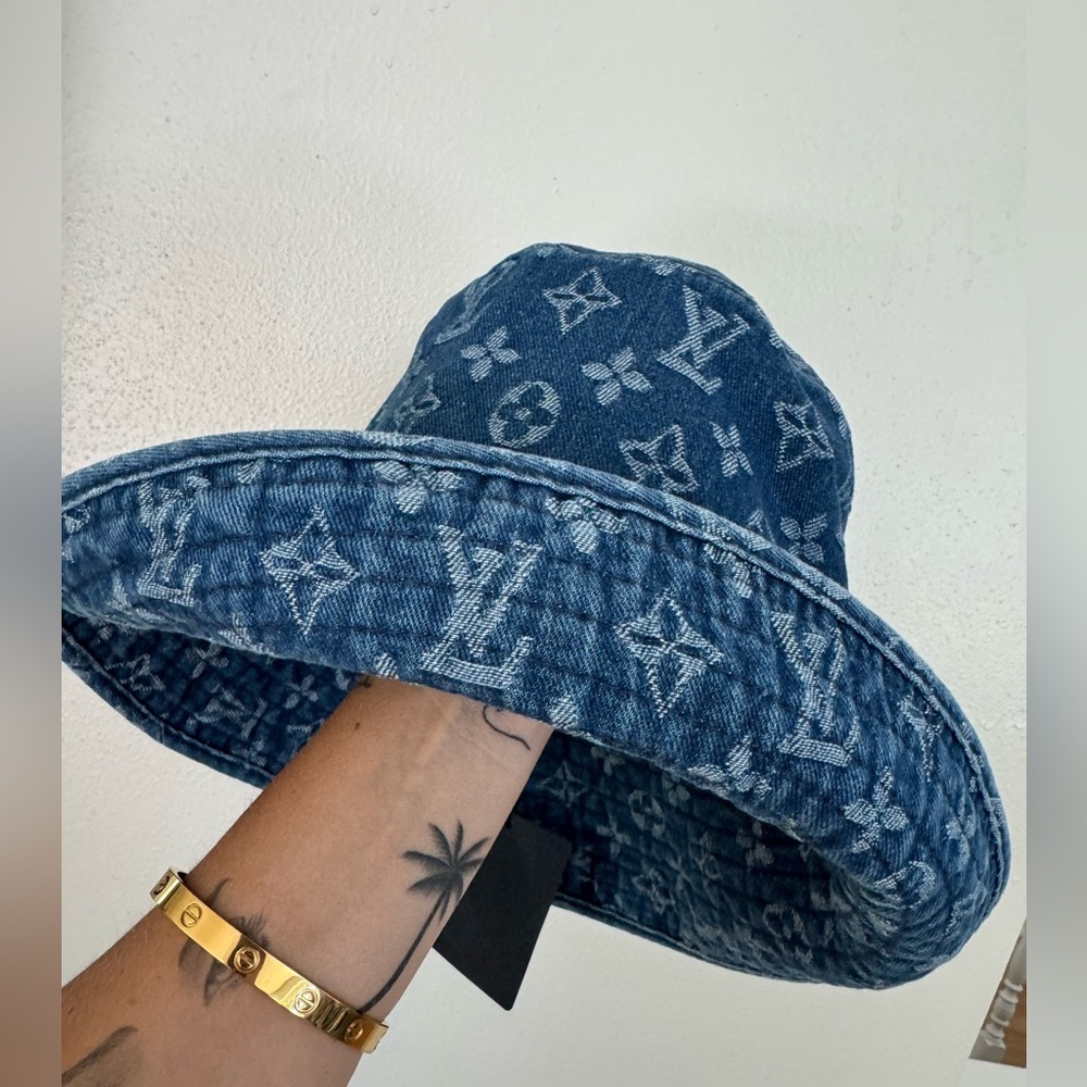 NWT LOUIS VUITTON DENIM BUCKET HAT - Picture 7 of 11